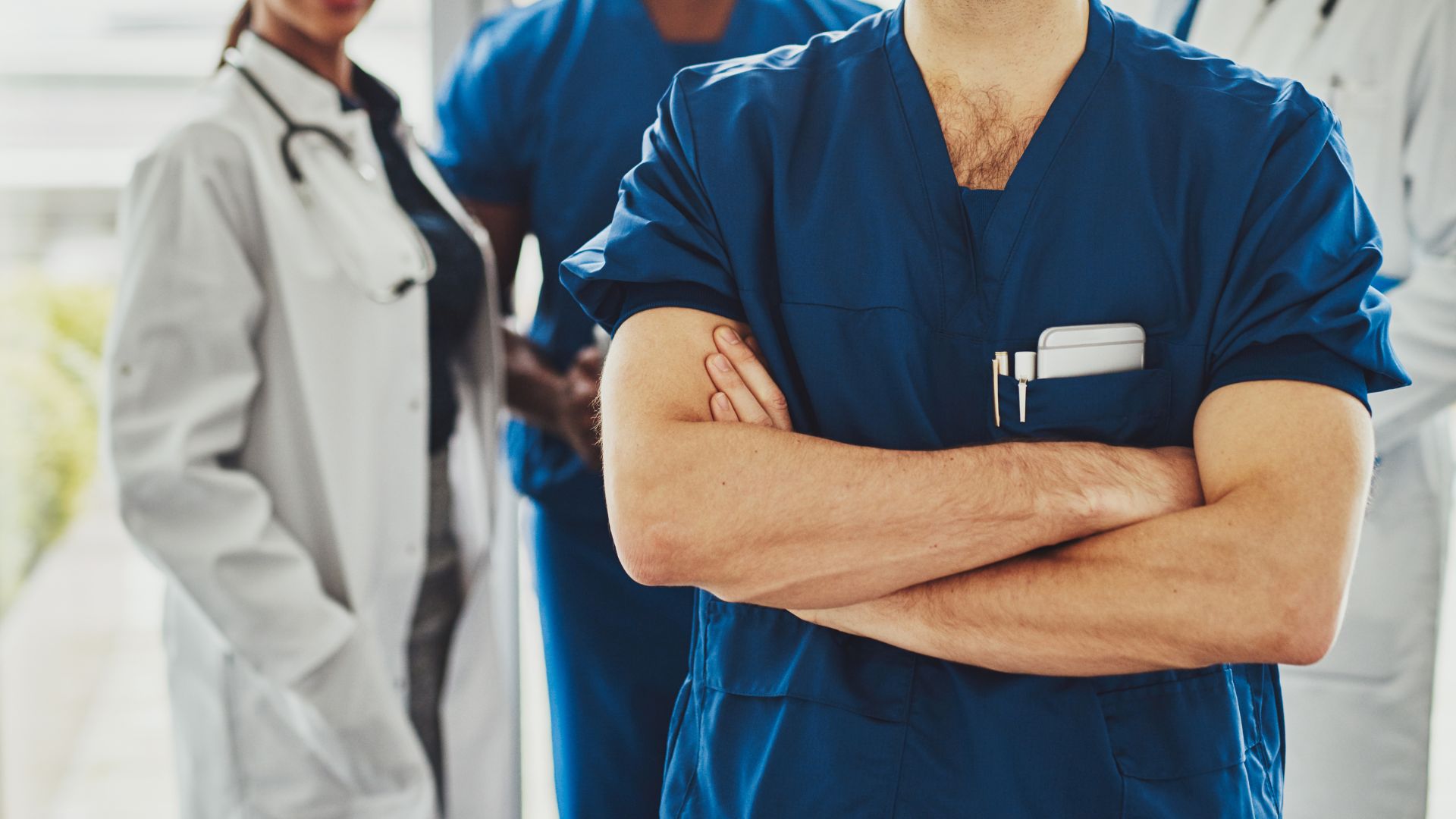 Scopri come medico competente, RSPP e datore di lavoro collaborano nella valutazione dei rischi. ruolo del medico competente nella sicurezza sul lavoro