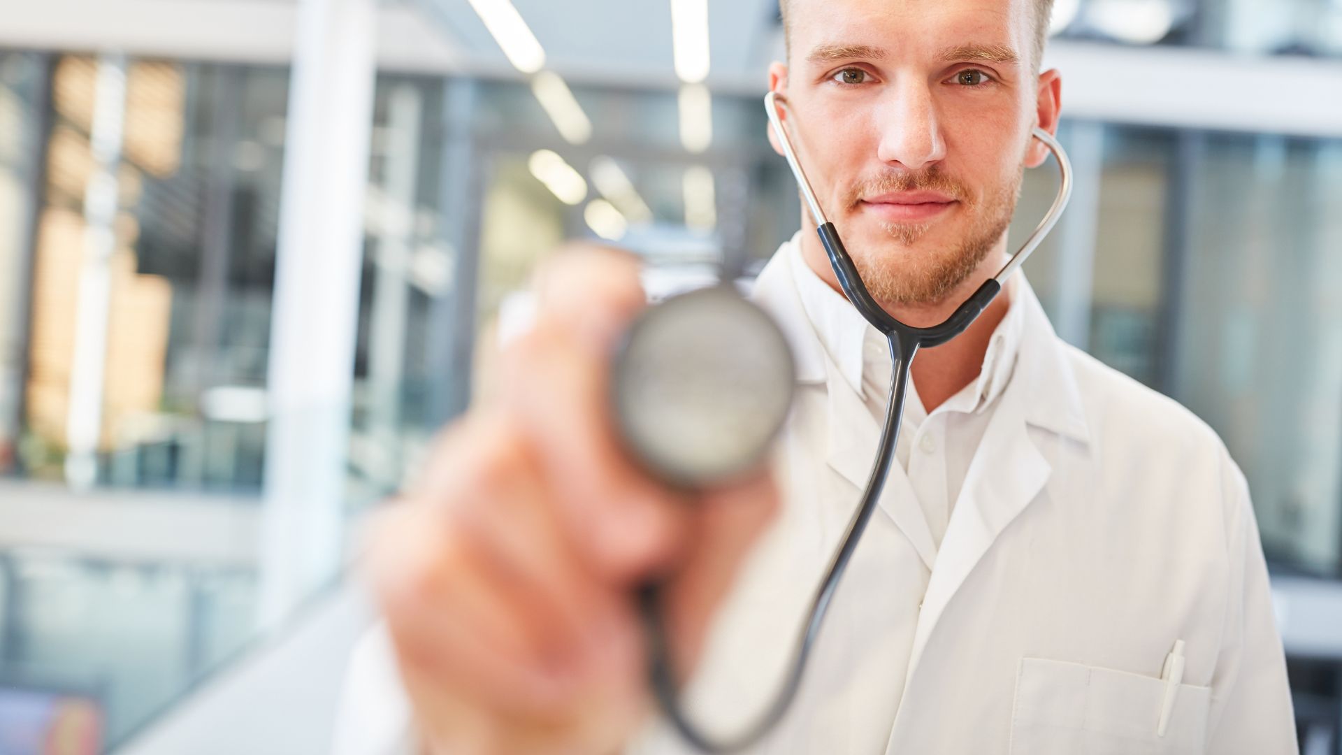 Obblighi e sanzioni del medico competente nella medicina del lavoro secondo il D.Lgs. 81/08. responsabilita del medico competente