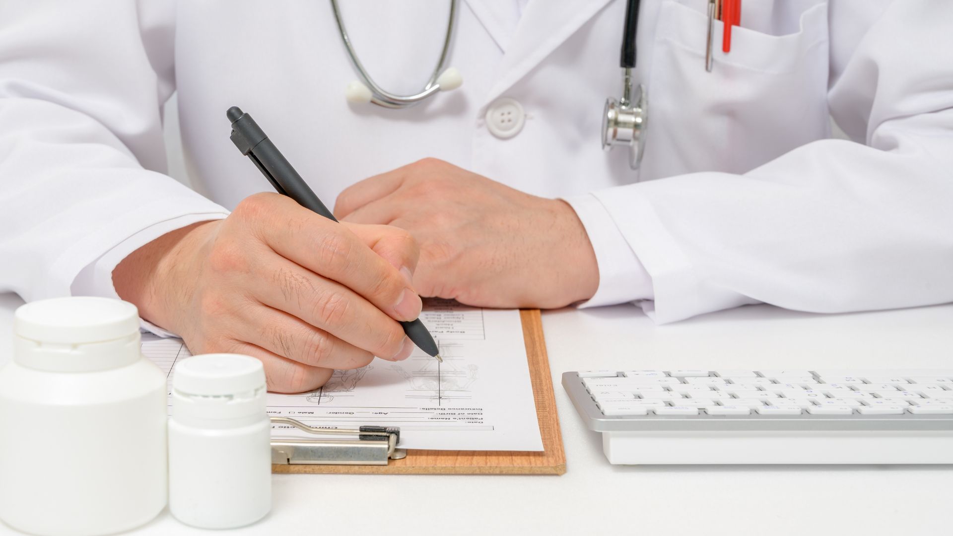 Scopri cosa sono i protocolli sanitari aziendali e come il medico competente li redige per garantire la sorveglianza sanitaria. protocolli sanitari aziendali